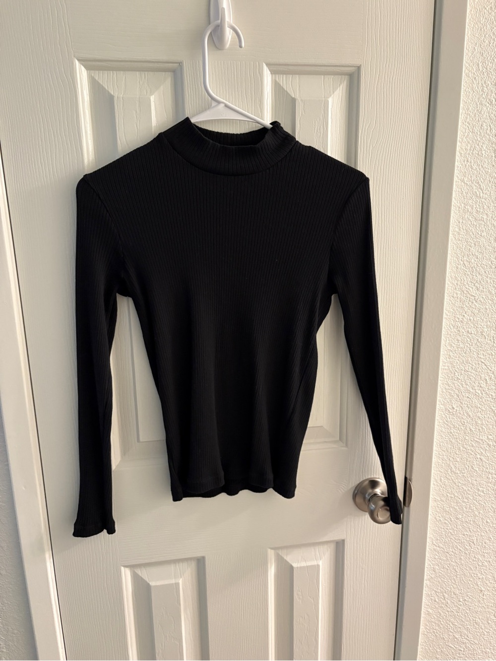 Uniqlo Black Ribbed Long-Sleeve Mock Neck Top